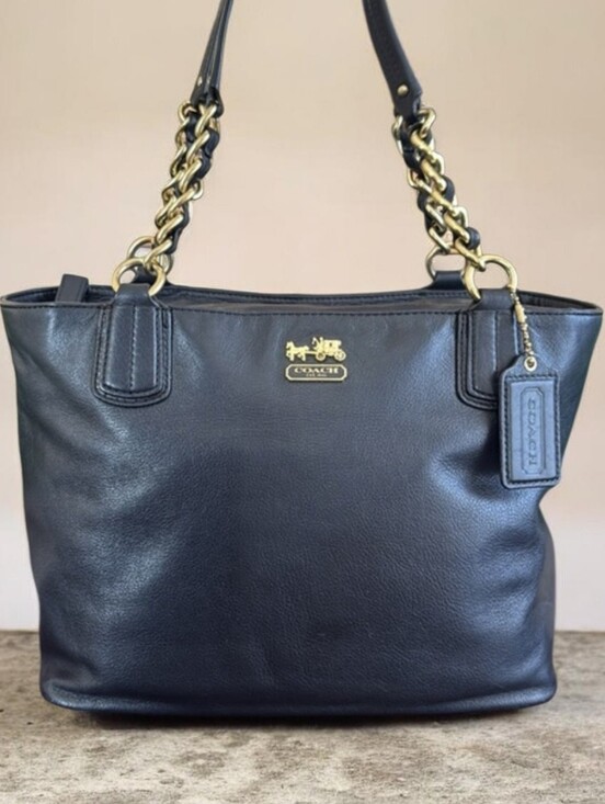 Coach Handbags - COACH MADISON 🖤💜BLACK💜🖤 PEBBLED LEATHER SHOULDER TOTE BAG 🌟EUC🌟
